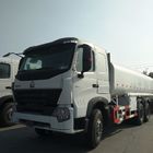 HW13710 تانکر حمل و نقل سوخت کامیون 6x4 371HP 16 M3 ظرفیت ZZ1257M5247A