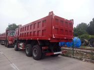 استاندارد استاندارد انتشار یورو 2 کامیون سرخ Red Heavy Duty Truck با فرمان ZF8118