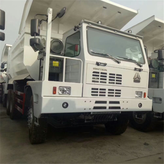 Sinotruk Howo بار کامیون کمپرسی 6 * 4/30 تن کامیون معدن دامپینگ کامیون