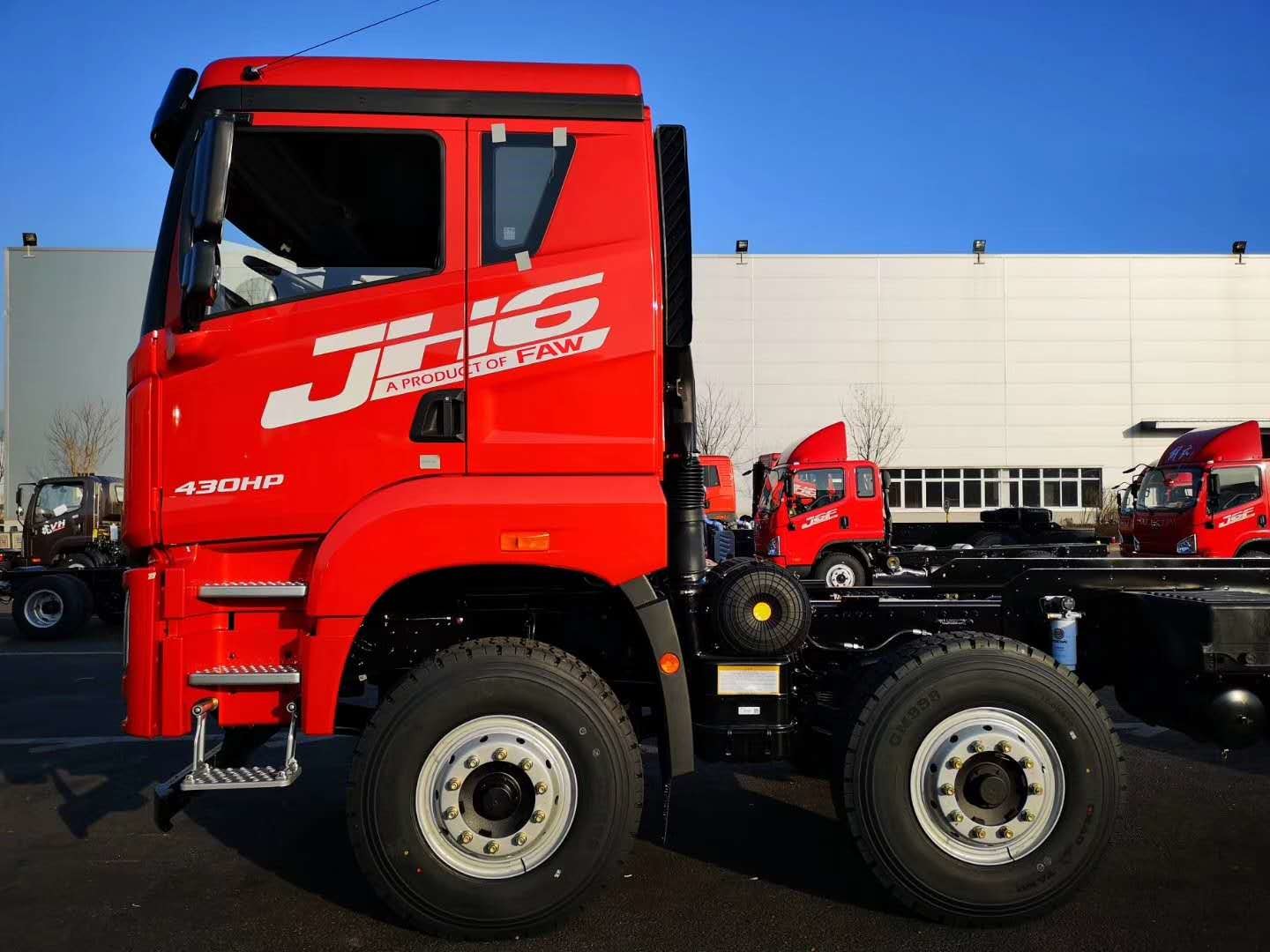 کامیون تریلر FAW JIEFANG JH6 6x4 سر 10 چرخ برای حمل و نقل / تریلر کامیون تجاری