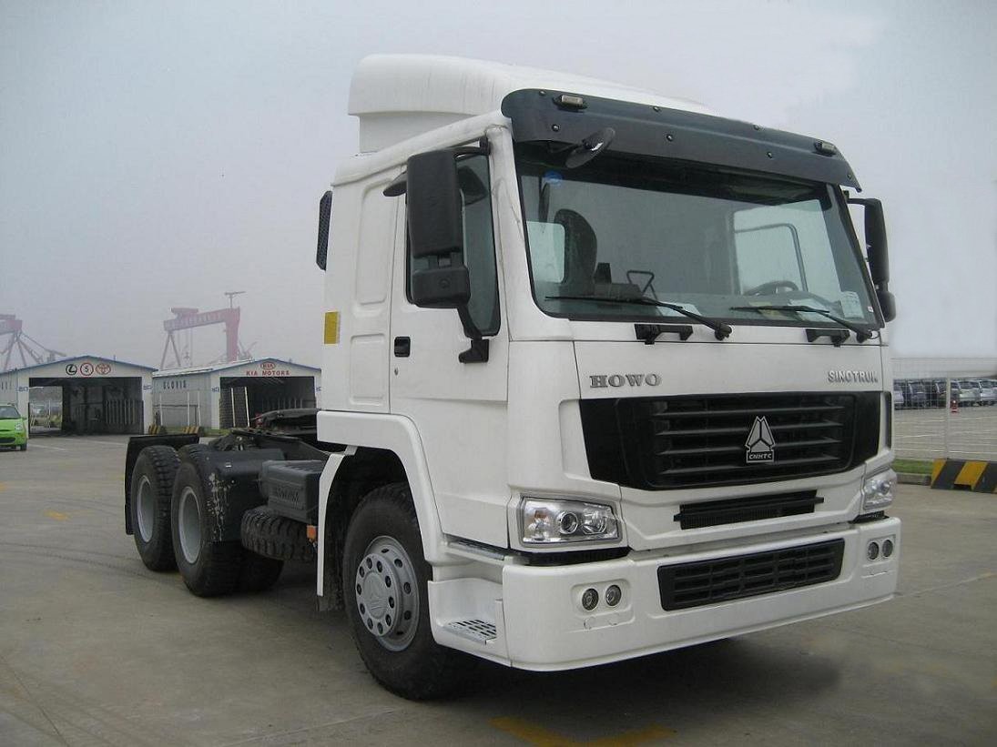 White Color 6X4 10 Wheelers Tractor Truck 371Hp سوخت دیزل نوع یورو 3