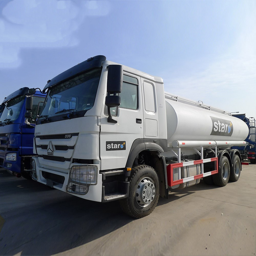 انتقال دستی بنزین نوع HOWO 20000L 6 × 4 Tanker Truck Truck Diesel Fuel
