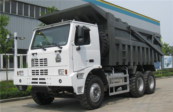 70 تن کامیون کمپرسی معدن با WD615.47 موتور و ZF فرمان یک سال گارانتی