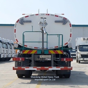 Sinotruk HOWO 6X4 کامیون تانکر آب 18000L 20000L 20tons آب پاشی اسپریکر تانکر کامیون