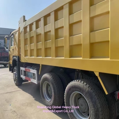 سینوتراک HOWO 6*4 10 چرخ 20m3 30 تن سنگین از کار گرفته شده است