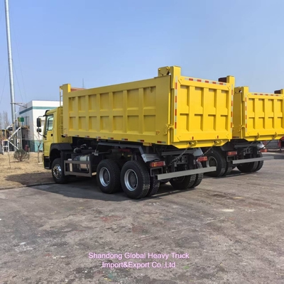 مواد فولادی استفاده شده Sinotruk 6X4 10-Wheel HOWO Dump Truck صادر شده به آفریقا