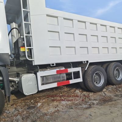 کامیون کمپرسی هوو سینوتراک 6*4 375 اسب بخار