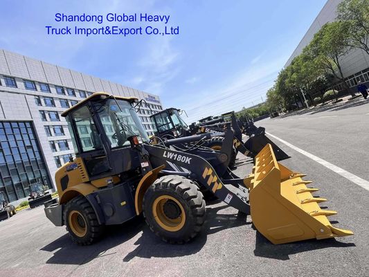 لودر چرخ‌دار XCMG LW180K 1.8 تنی برای ساخت جاده و معدن