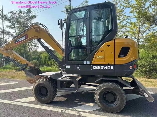 حفاری چرخ دار 7 تن با ظرفیت 0.23m3 و موتور 48 kW برای حرکت زمین