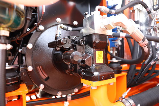 Lonking 6 تن هیدرولیک مینی حفاری با 15.4kw/2400rpm قدرت و 5900 * 2000 * 2600 میلی متر اندازه فشرده