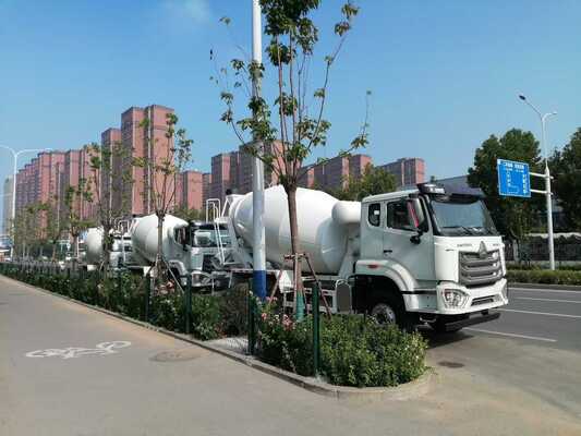 کامیون میکسر بتن با ظرفیت 12 متر مکعب، حالت محرک 6x4، استاندارد آلایندگی یورو 2، برای ساخت و ساز سنگین