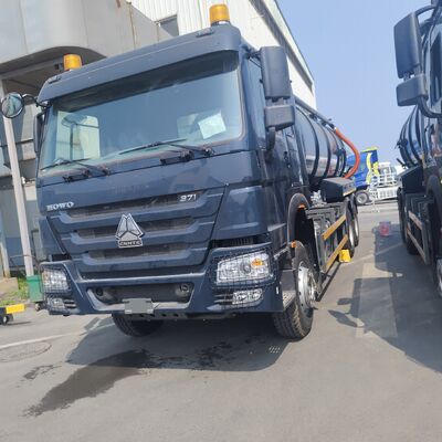 HOWO 15CBM کامیون مکش فاضلاب خلاء با نوع راننده 6 × 4 و موتور 336HP برای تمیز کردن مخزن سپتیک و حمل و نقل گل