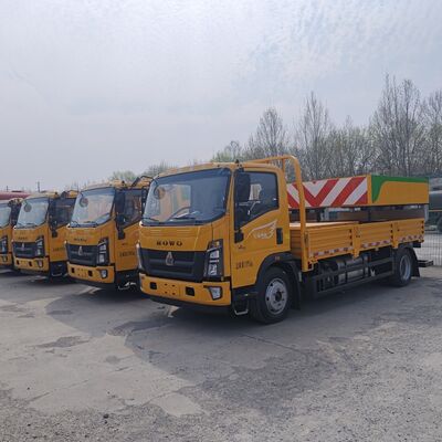 HOWO 4 × 2 کامیون بالش تصادف با جذب انرژی با عملکرد بالا و طراحی جایگزین ماژولار برای ایمنی بزرگراه