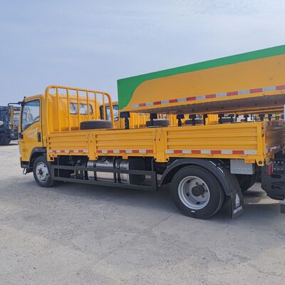 HOWO 4 × 2 کامیون بالش تصادف با جذب انرژی با عملکرد بالا و طراحی جایگزین ماژولار برای ایمنی بزرگراه