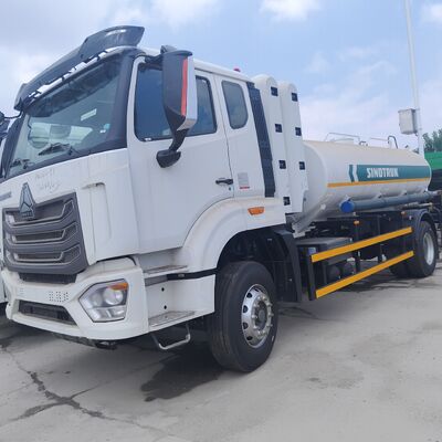 HOWO NX 6×4 CNG مخزن سوخت کامیون با 400HP موتور و 20T بار مفید برای حمل و نقل دیزل و بنزین