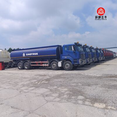 HOWO NX 8x4 30000L مخزن سوخت کامیون سنگین وظیفه دیزل Bowser کامیون برای بازار گانا