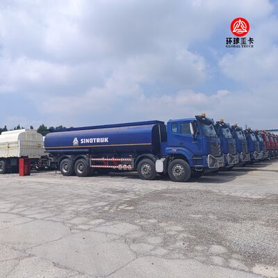 کامیون تانکر سوخت HOWO NX 8x4 30000 لیتری کامیون سنگین دیزل برای بازار تانزانیا