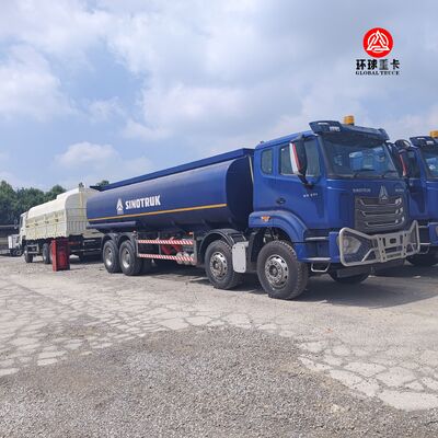 کامیون تانکر سوخت HOWO NX 8x4 با ظرفیت 30000 لیتر، کامیون نفتکش دیزلی سنگین برای بازار آفریقا