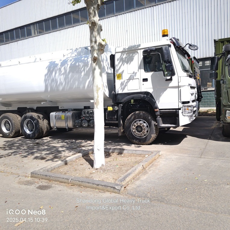 ماشین جدید سینوتروک HOWO 6X4 20000L مخزن نفت مخزن سوخت برای فروش در فیلیپین