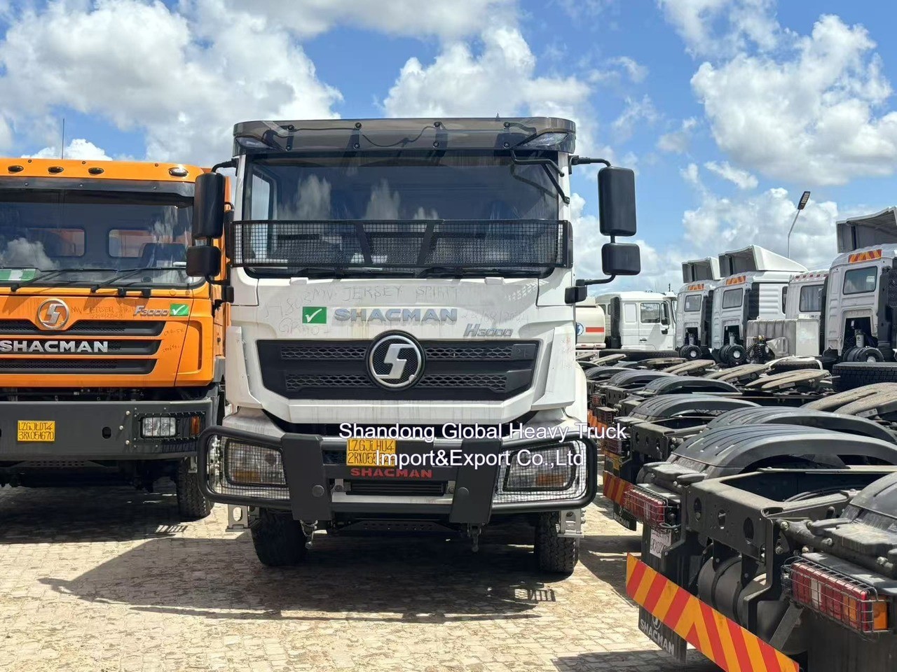 6X4 رانش چپ یا رانش راست 380HP Shacman F3000 تراکتور تریلر استفاده شده تراکتور سر کامیون