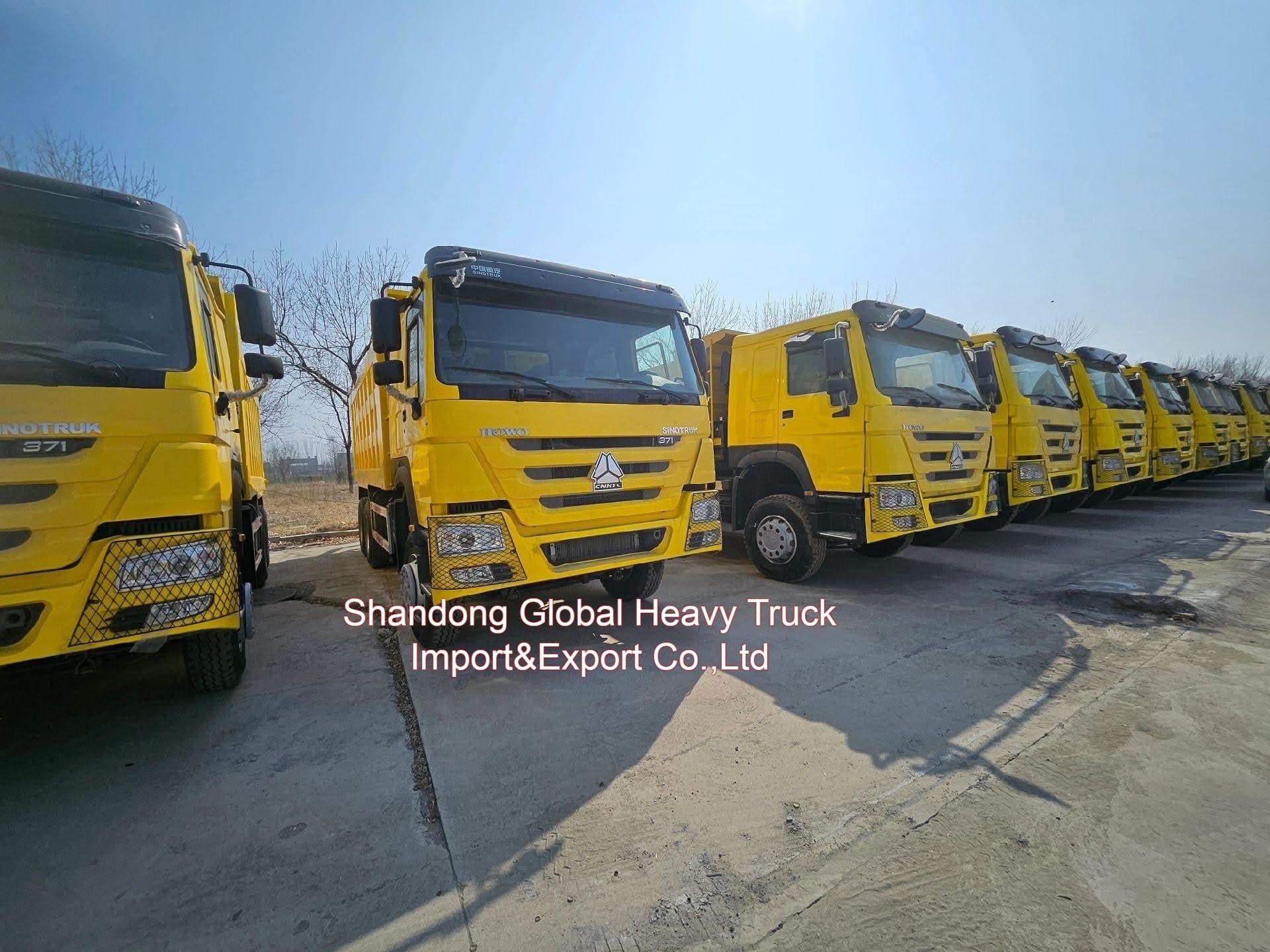 سینوتروک جدید HOWO 30 تن بار سنگین سینو کارگو 20cbm 6X4 371HP 380HP 400HP خارج از جاده دامپر / کامپ ترانسپورت برای حمل و نقل