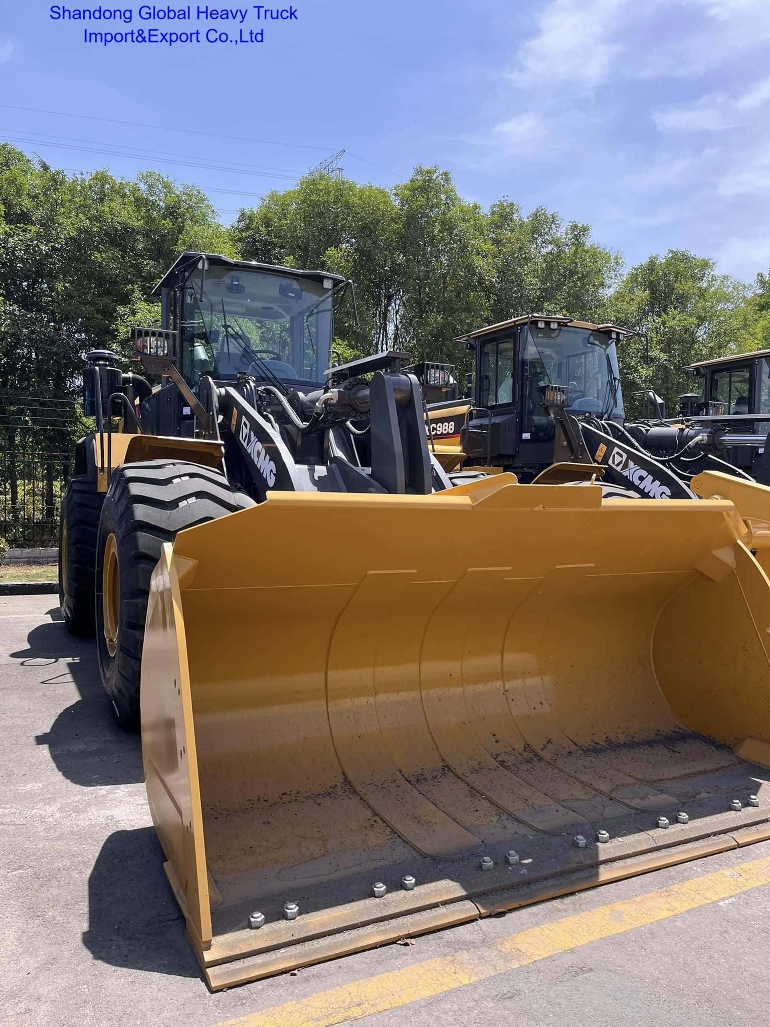 لودر چرخ‌دار جلو XCMG XC948E با ظرفیت بار اسمی 4 تن، سطل 2.4 متر مکعبی و مشخصات 7882*2500*3405 میلی‌متر