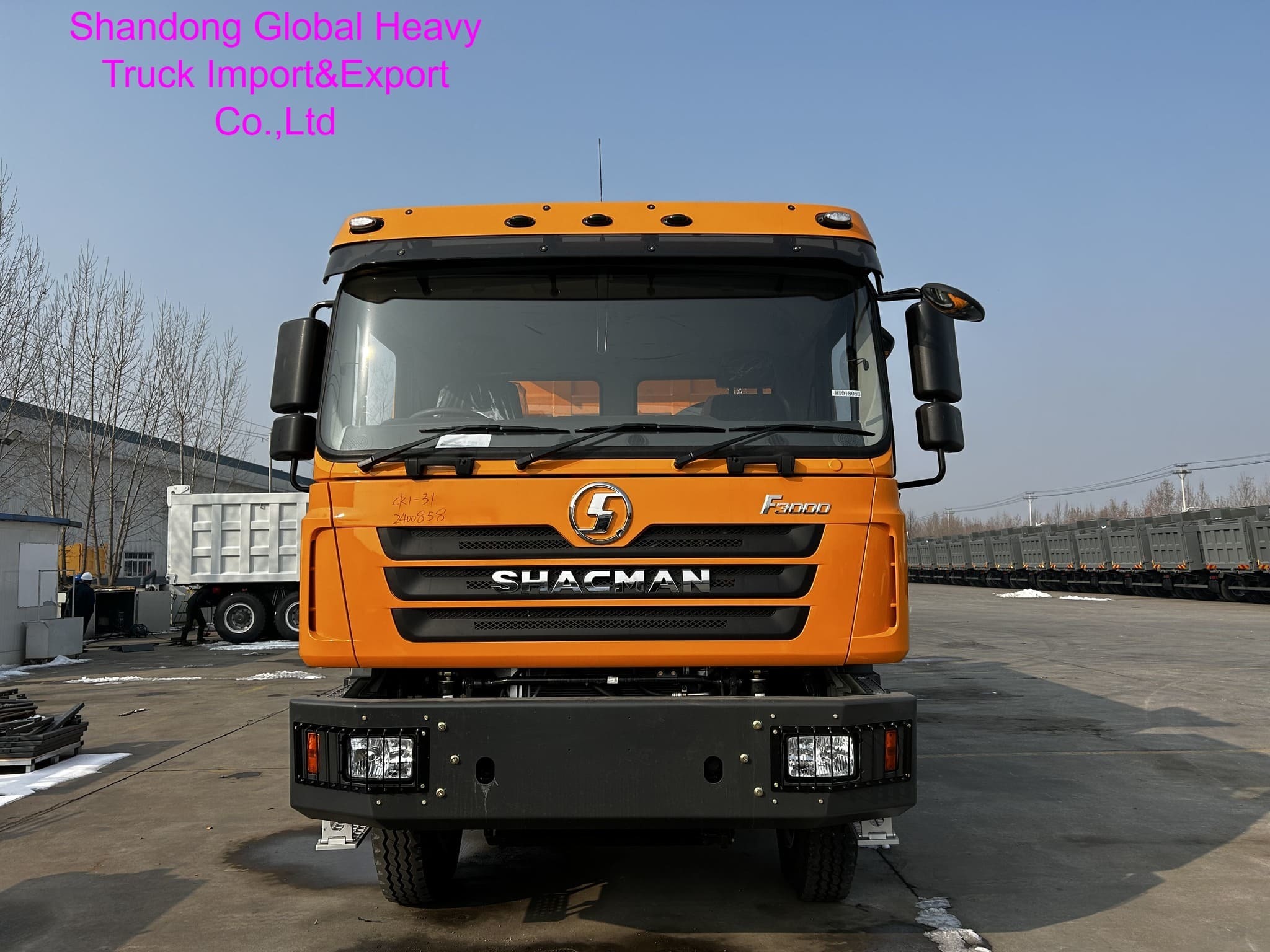 کامیون کمپرسی شاکمن F3000 6×4 با ظرفیت بار 25-30 تن، ساخت و ساز سنگین و شاسی فولادی با استحکام بالا