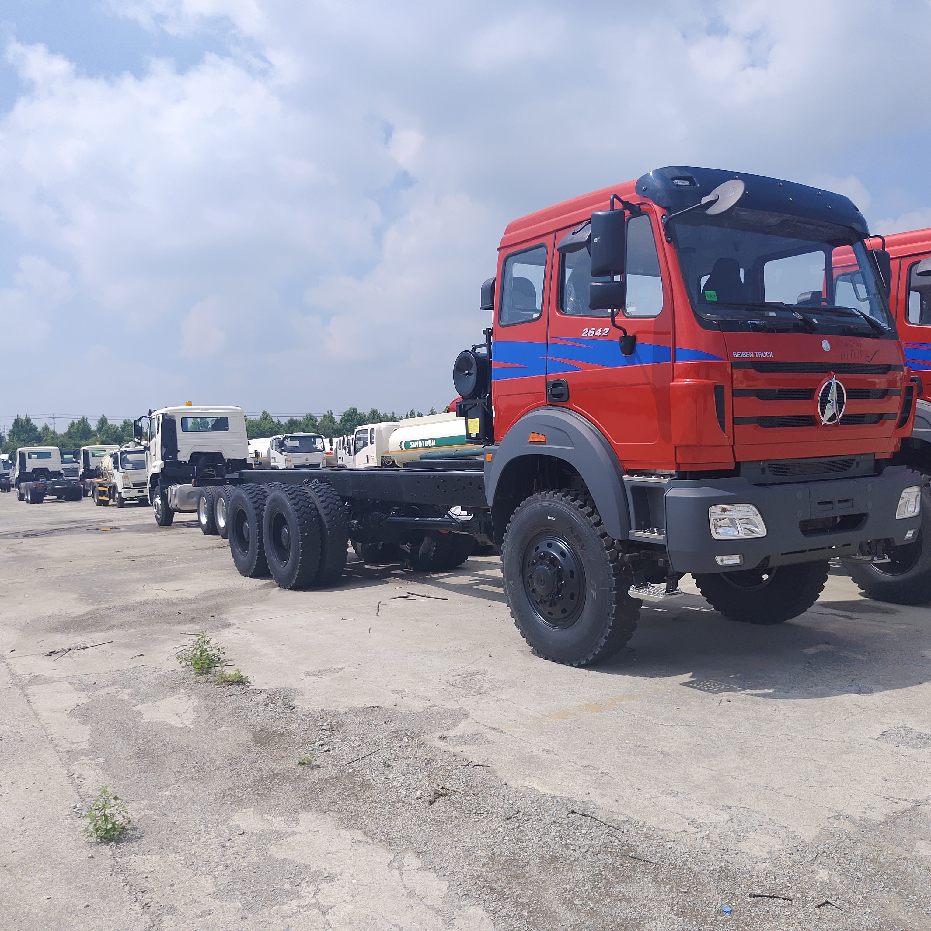 BEIBEN 2648 6 × 4 کامیون سنگین معدن با موتور 480HP WEICHAI و 30-40 تن بار مفید برای حمل مس و کوبالت