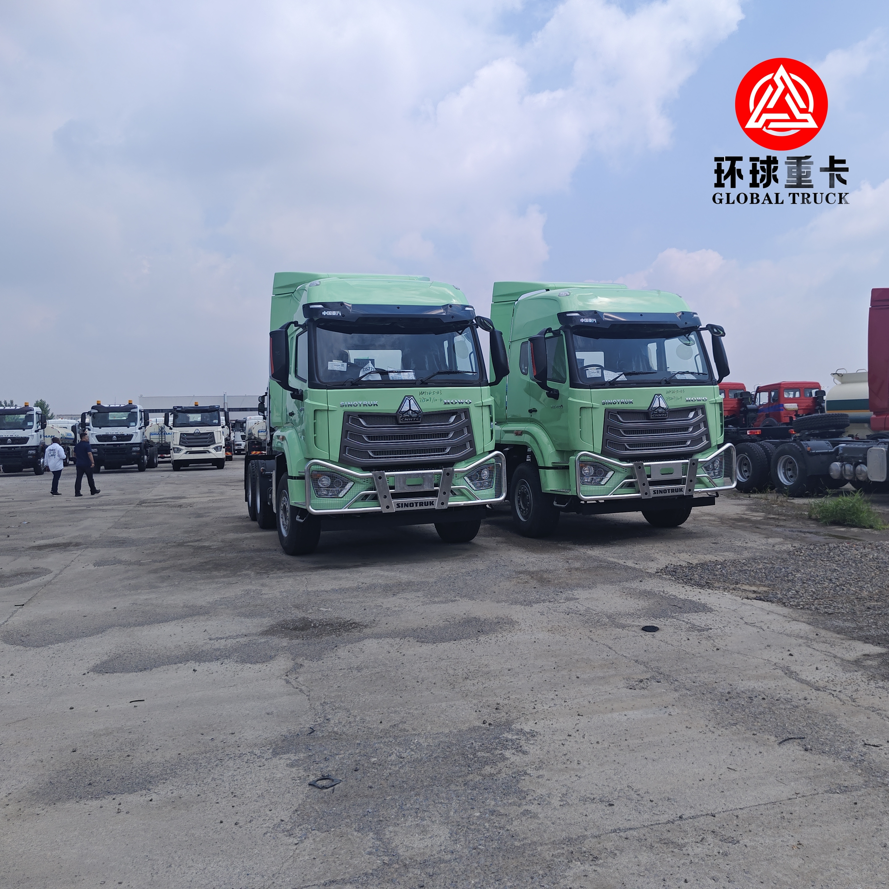 شاحنة جرار ثقيلة Sinotruk HOWO NX 430 حصان 6x4 Drive Prime Mover للخدمات اللوجستية الدولية